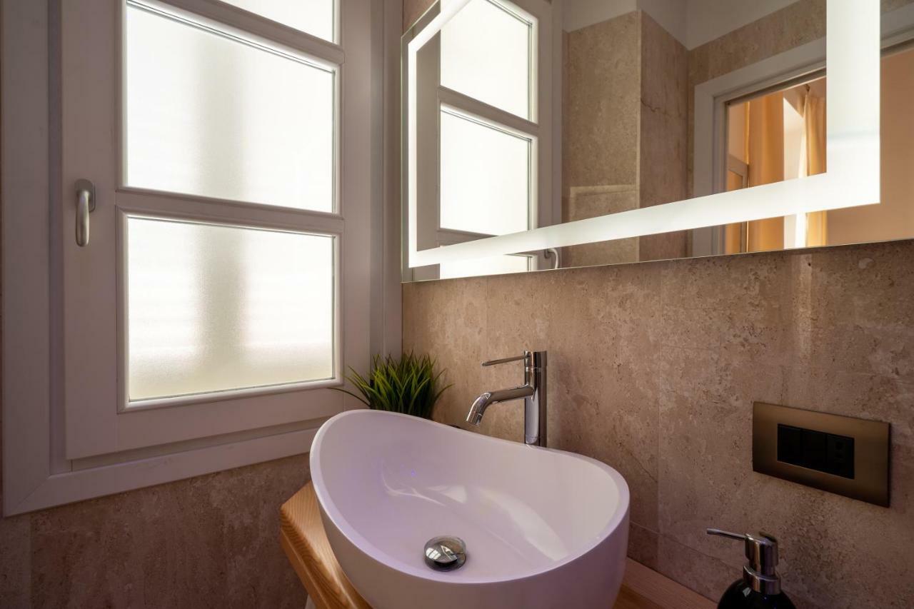 Corso Umberto Rooms ออลเบีย ภายนอก รูปภาพ