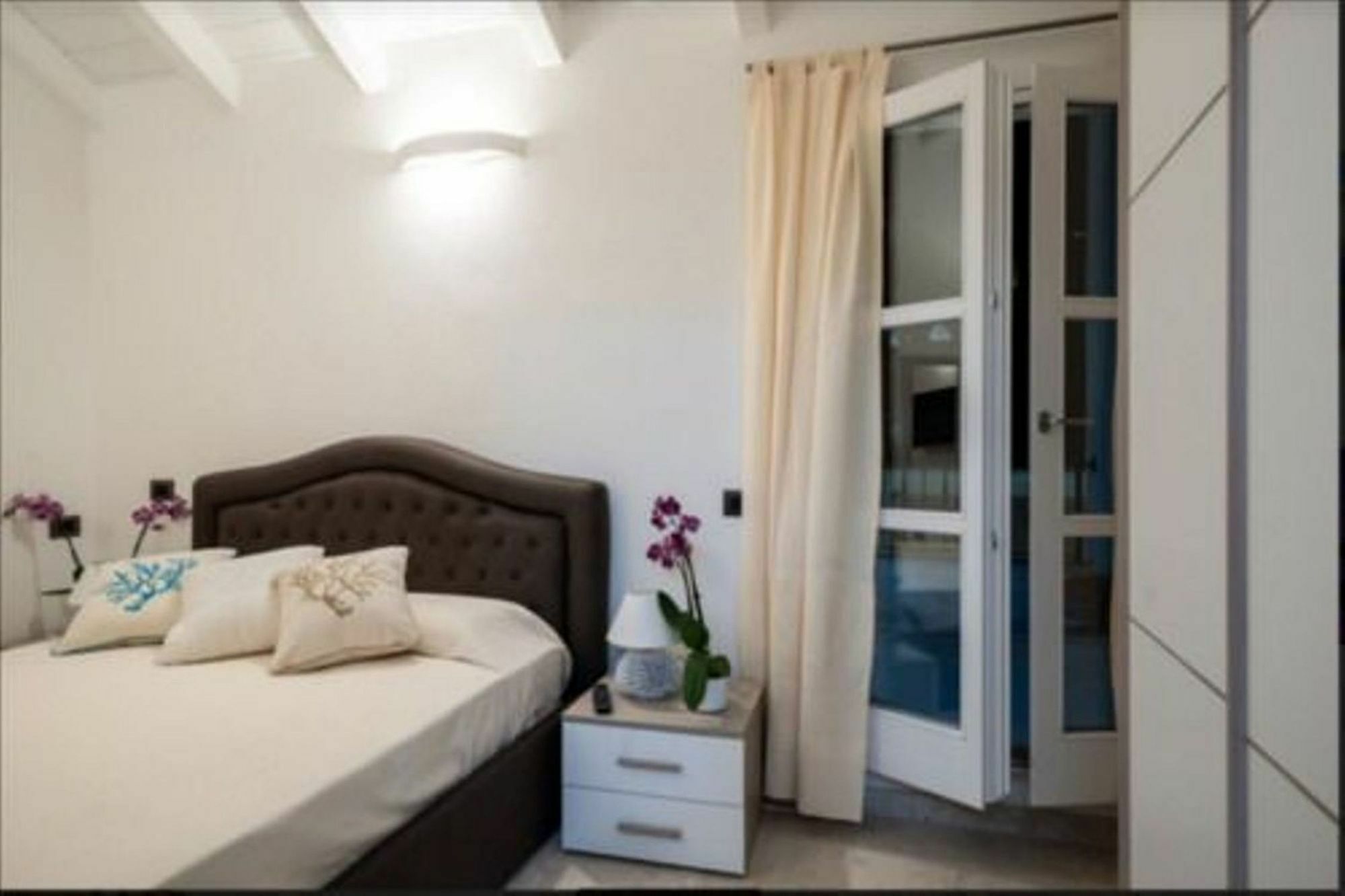 Corso Umberto Rooms ออลเบีย ภายนอก รูปภาพ