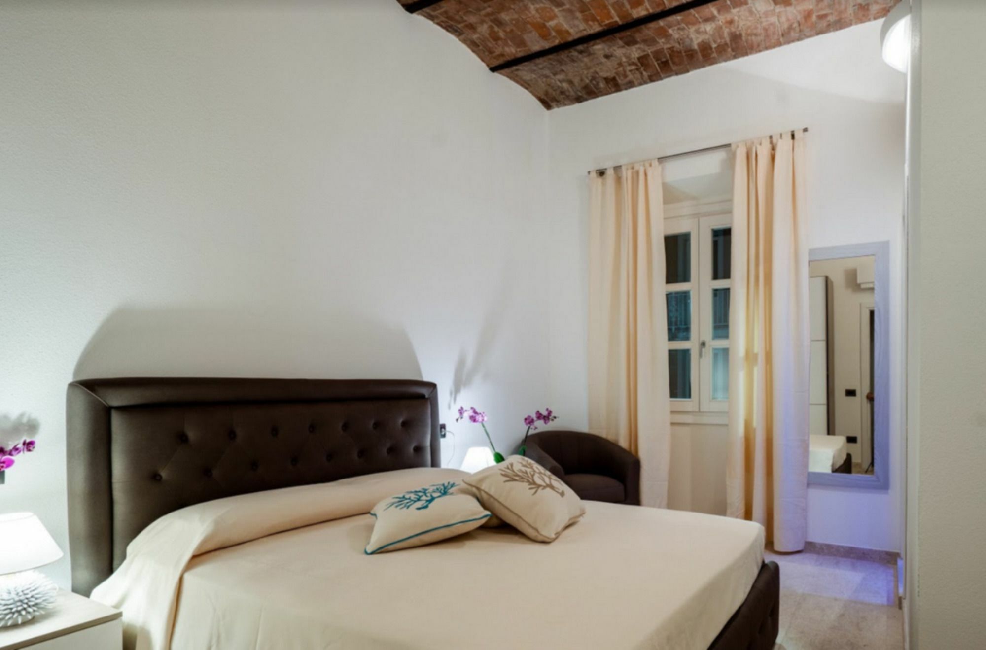 Corso Umberto Rooms ออลเบีย ภายนอก รูปภาพ